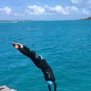 Meet your Posher, Julea